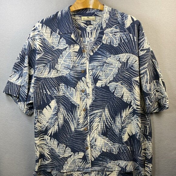 Tommy Bahama Shirt Mens L Short Sleeve Button‎ Up Relax 100% Silk Hawaiian Top - Picture 1 of 8